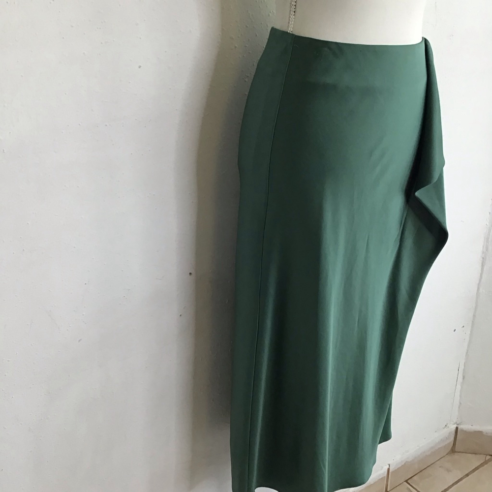 NWT- SIMKHAI Elegant Green Silky Midi Skirt Size 0 - Picture 4 of 9